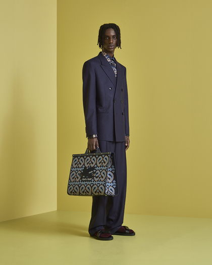 ETRO - Damenmode, Herrenmode, Parfüm und Heim-Kollektionen