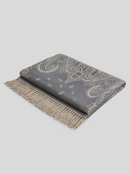 FRINGED JACQUARD THROW