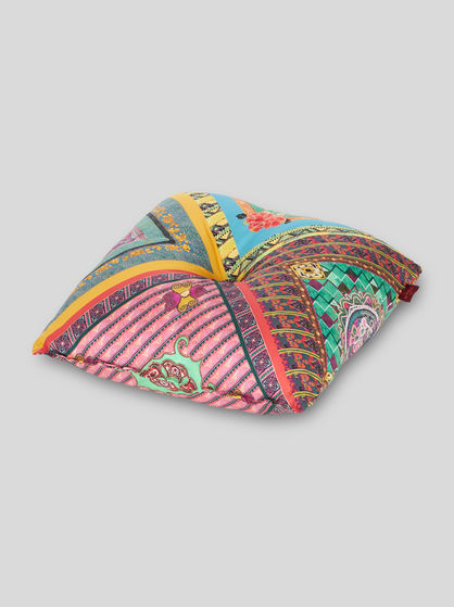 SILK TWILL CUSHION WITH BUTTON
