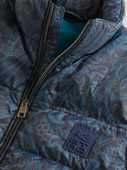 SLEEVELESS PAISLEY BODYWARMER