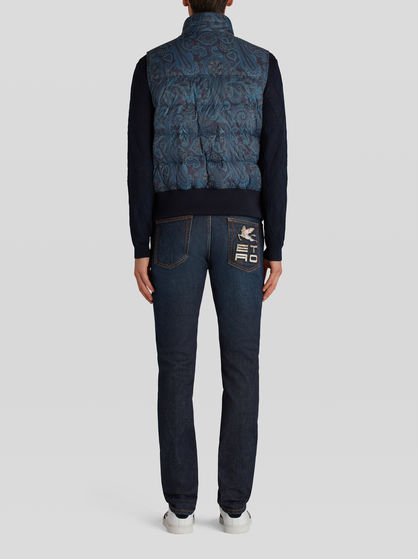 SLEEVELESS PAISLEY BODYWARMER