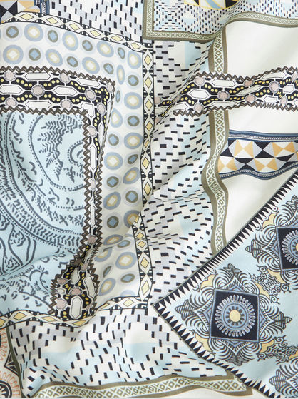 COTTON SKIRT WITH PATCHWORK PATTERN
