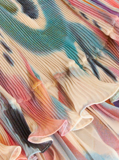 BUTTERFLY WING TOP WITH RUCHES