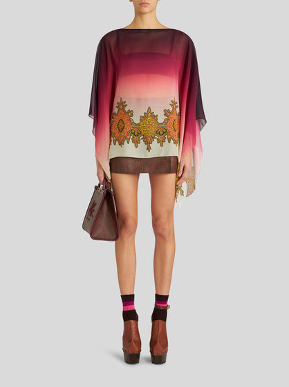 TOP WITH COLOUR SHADING AND PAISLEY PATTERNS