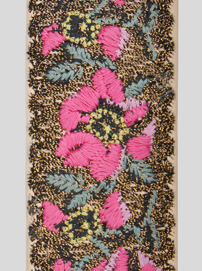 EMBROIDERED HAIR CLIP