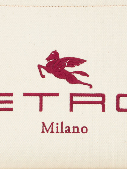 NÉCESSAIRE WITH EMBROIDERED PEGASO LOGO