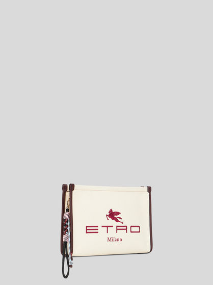 NÉCESSAIRE WITH EMBROIDERED PEGASO LOGO