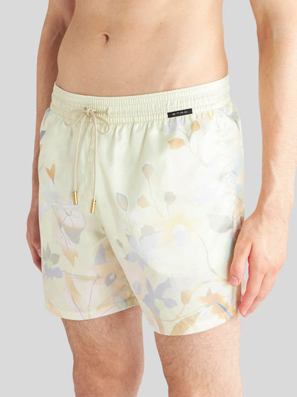 COSTUME WITH LEAFY FLORAL PRINT