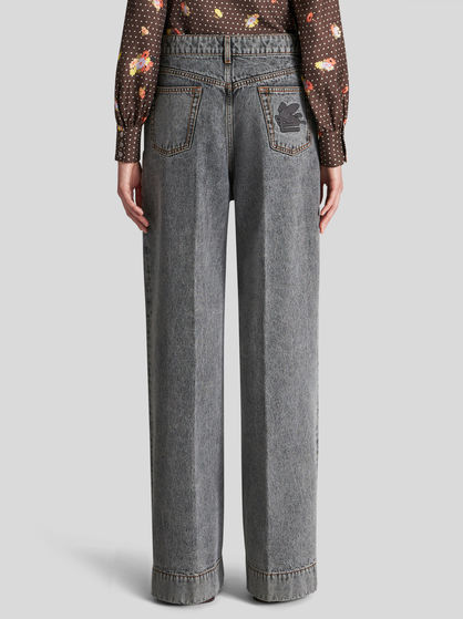 WIDE LEG JEANS WITH PEGASO