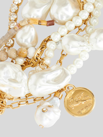 MULTI PEARL AND PENDANT NECKLACE