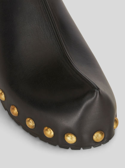 LEATHER CLOGS