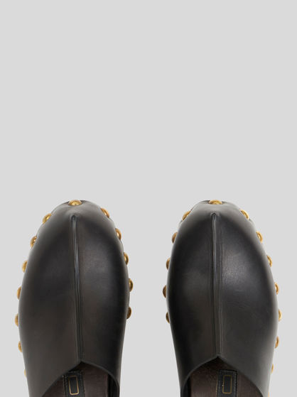 LEATHER CLOGS