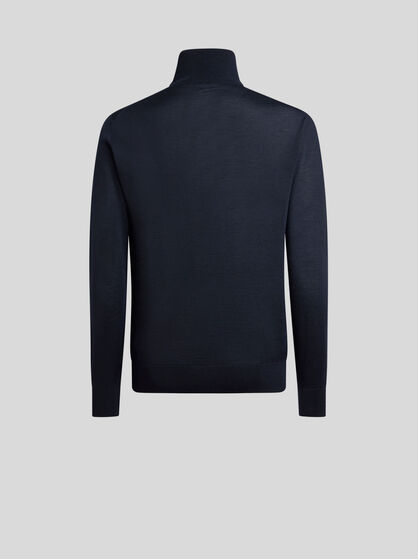 CASHMERE AND SILK TURTLENECK SWEATER