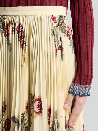 PLEATED SABLE SKIRT WITH PRINT