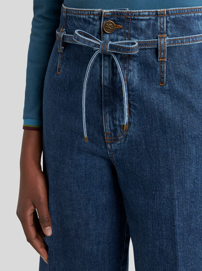CULOTTE JEANS WITH BELT AND EMBROIDERY