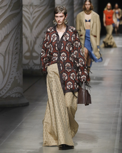 Women's Spring/Summer 2024 Fashion Show | ETRO