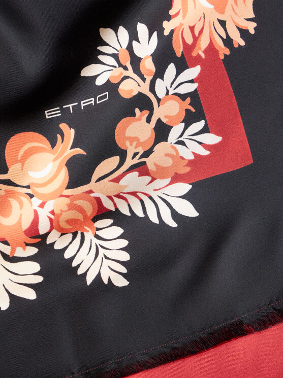 Shop Etro Printed Silk Scarf In Schwarz