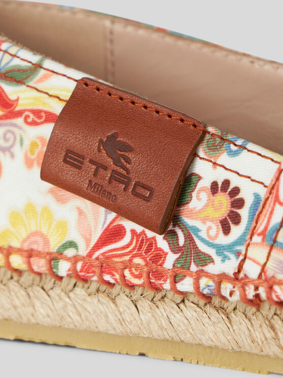 Shop Etro Espadrilles Aus Bedruckter Baumwolle In Weiss