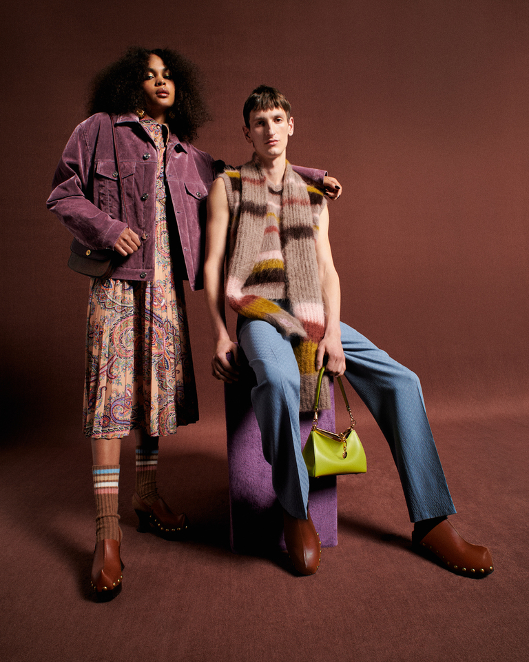 Girl-and-boy-total-look-ETRO-autumn-winter-2023-collection-with-bag-Etro-Essential-and-Mini-Vela-green.