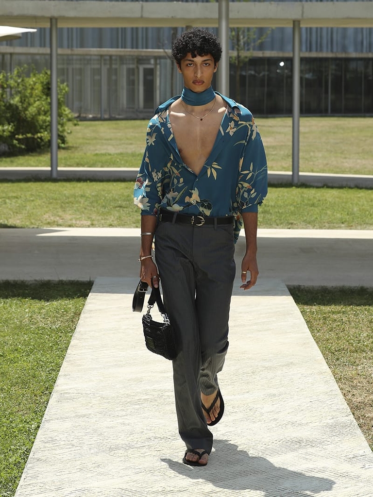 Etro Man Fashion Show SS23; Leafy Floral Silk Shirt and Grey Trousers accompanied by Leather Belt With Mini Stud