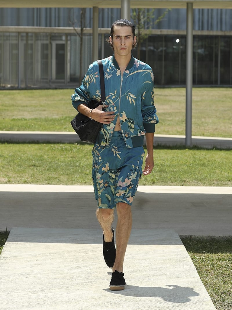Etro Man Fashion Show SS23; Floral Print Bomber Jacket, matched with Leafy Floral Print Bermudas