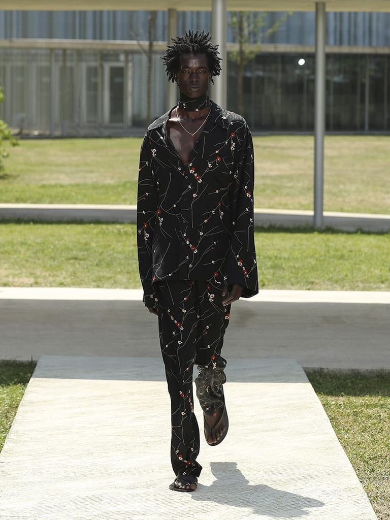 Etro Man Fashion Show SS23; Black Floral Shirt And Trousers